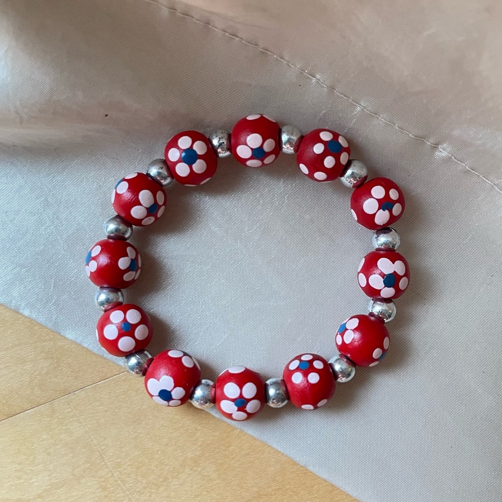 Red, White, Blue Flower Bracelet; Elastic Bracelet